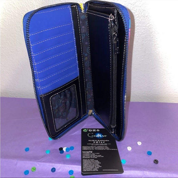 Loungefly Coraline Raincoat and Coraline Doll Portal Wallet & Button Key - Picture 6 of 11